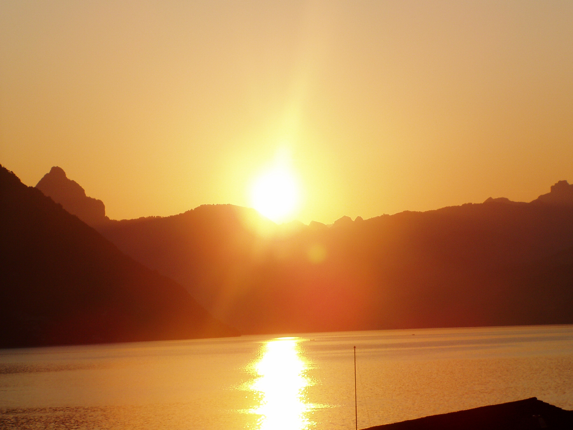 Sonnenaufgang über dem Vierwaldstätter See